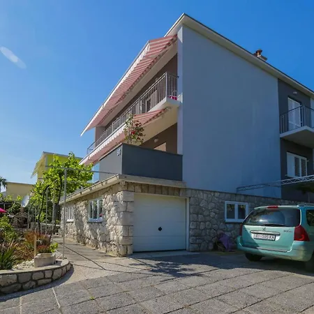 House Diana Pensjonat 3*